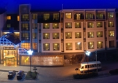 Jasper International Hotel